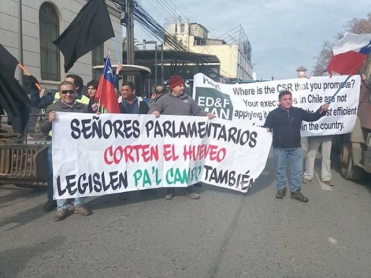 Intendente entregó recursos regionales a remolacheros afectados por cierre de Iansa Linares