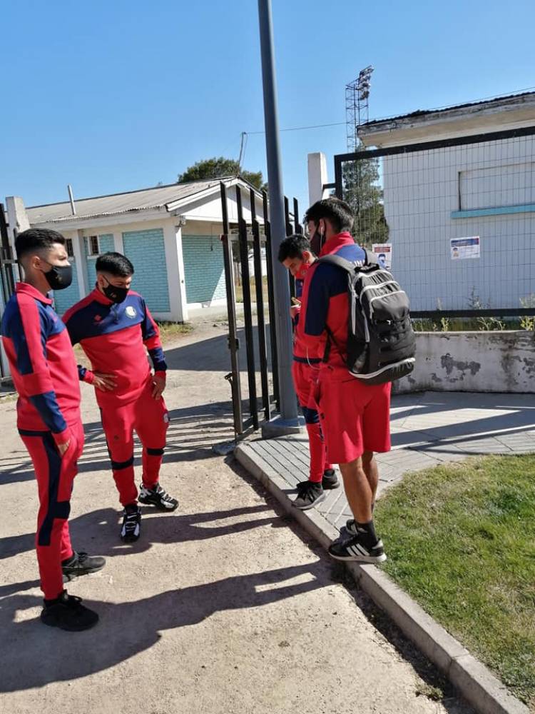 Jugadores del “Depo” reciben el alta médica y está semana volverían a los entrenamientos