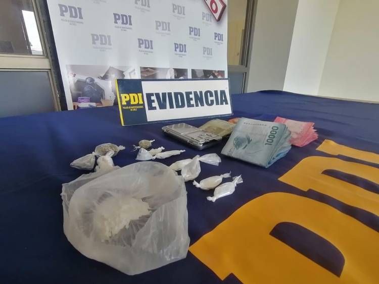 Detienen a padre e hijo por microtráfico en San Javier