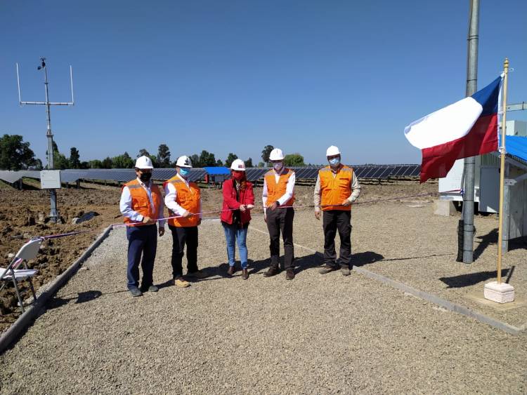 Inauguran parque solar “Bicentenario” en Parral