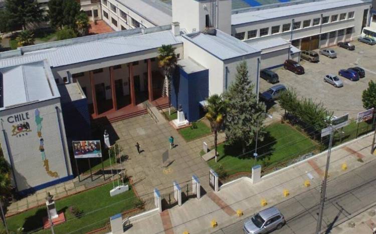 Liceo de Excelencia Bicentenario “Valentín Letelier” de Linares no exigirá uniforme a sus alumnos durante 2021
