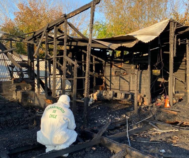 Longaví: Mujer de 45 años muere calcinada tras incendio en localidad de Cerrillos