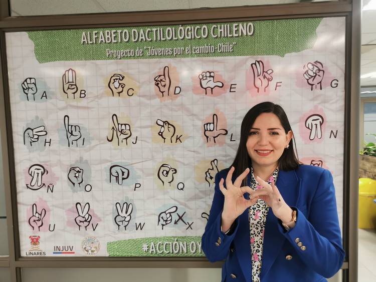 INJUV potencia la inclusión en las juventudes a través de diversos talleres de lengua de señas 
